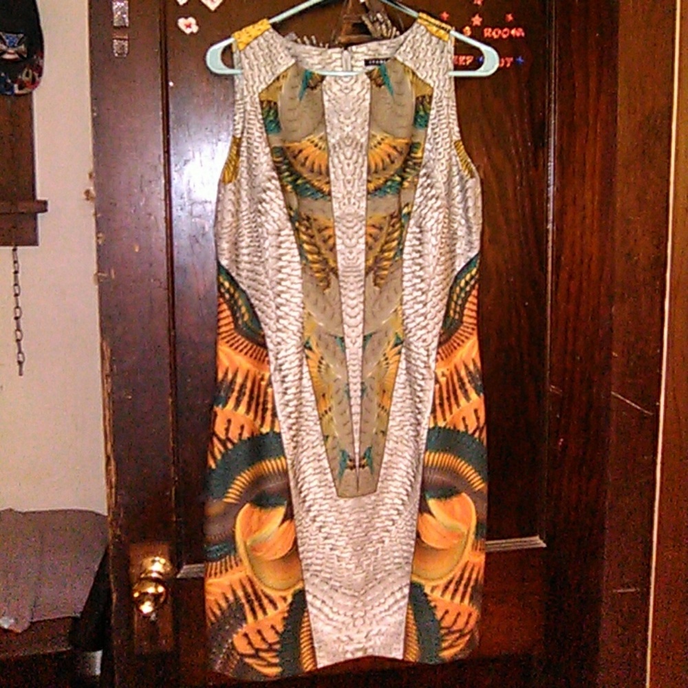 Ivanka Trump dress sleeveless